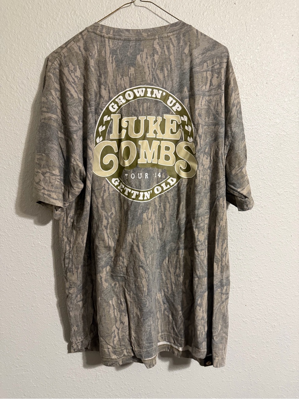 Luke Combs concert merch